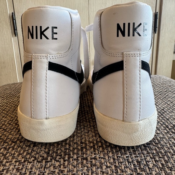 Nike Womens Blazer Mid 77 - Picture 9 of 10